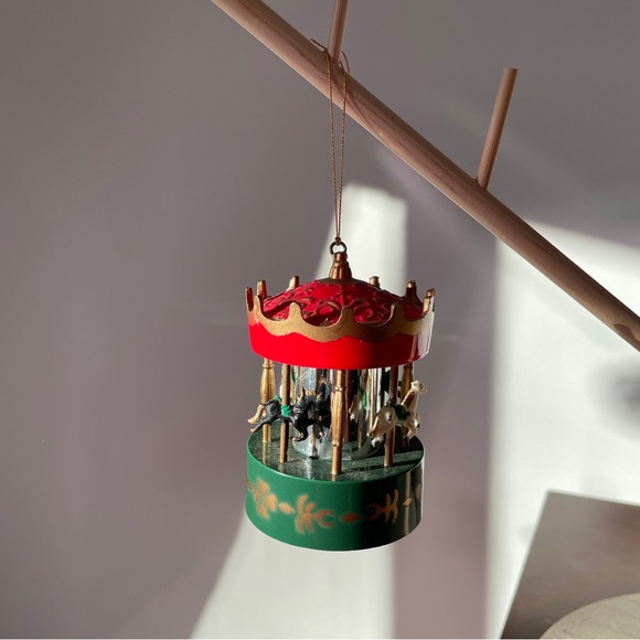 Vintage Carousel Ornament - Picture 3 of 6
